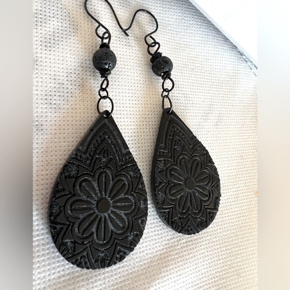 Mandala teardrop earrings